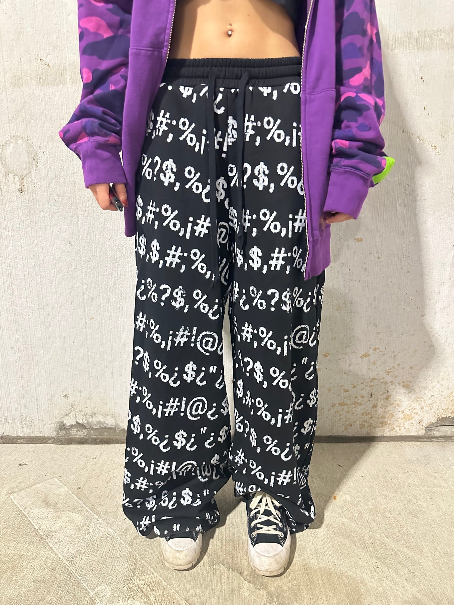 "typo" sweatpants