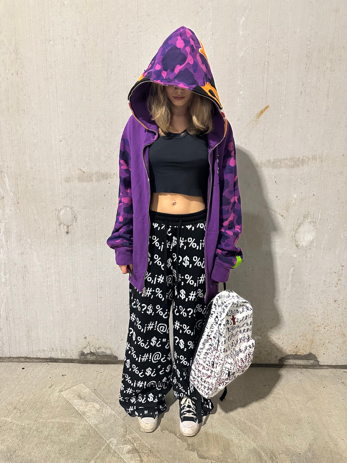 "typo" sweatpants