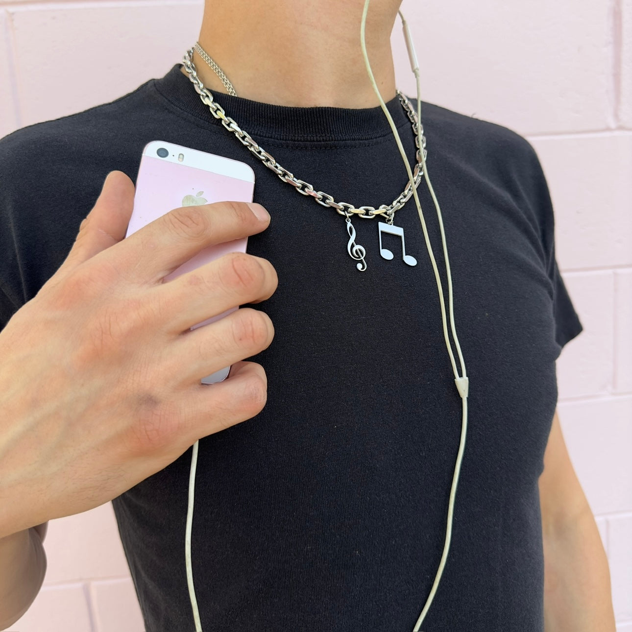 "sound" chain + pendants
