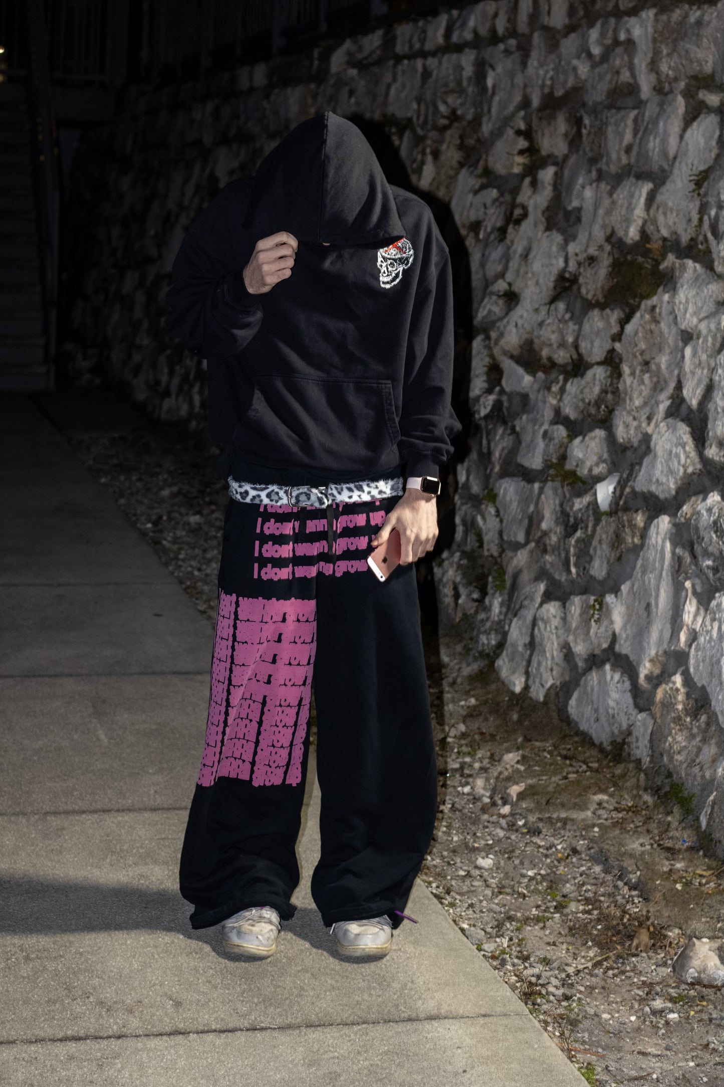 "idwgu" sweatpants